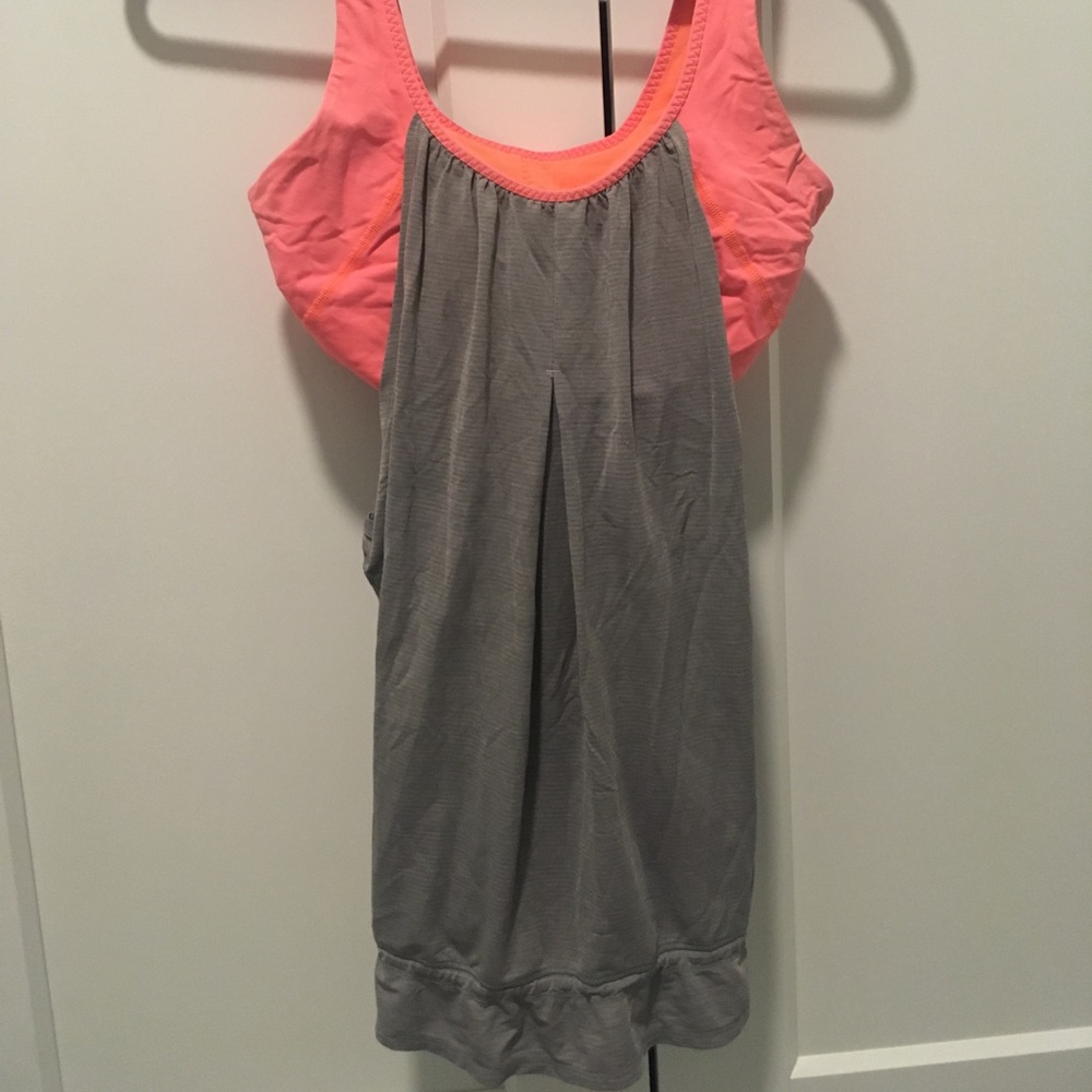 Lululemon Tank tip with bra